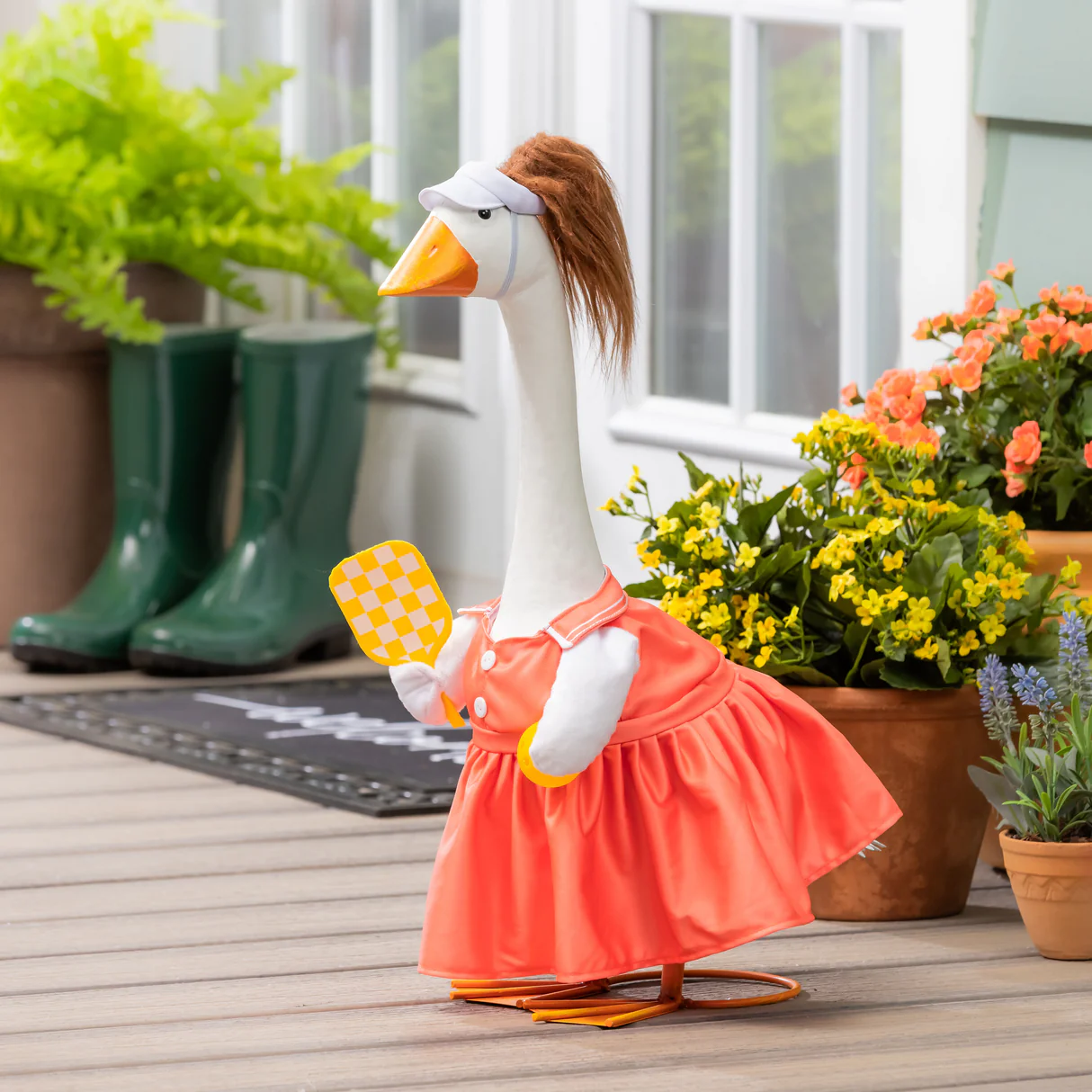 GIDDY THE PORCH GOOSE OUTFITS