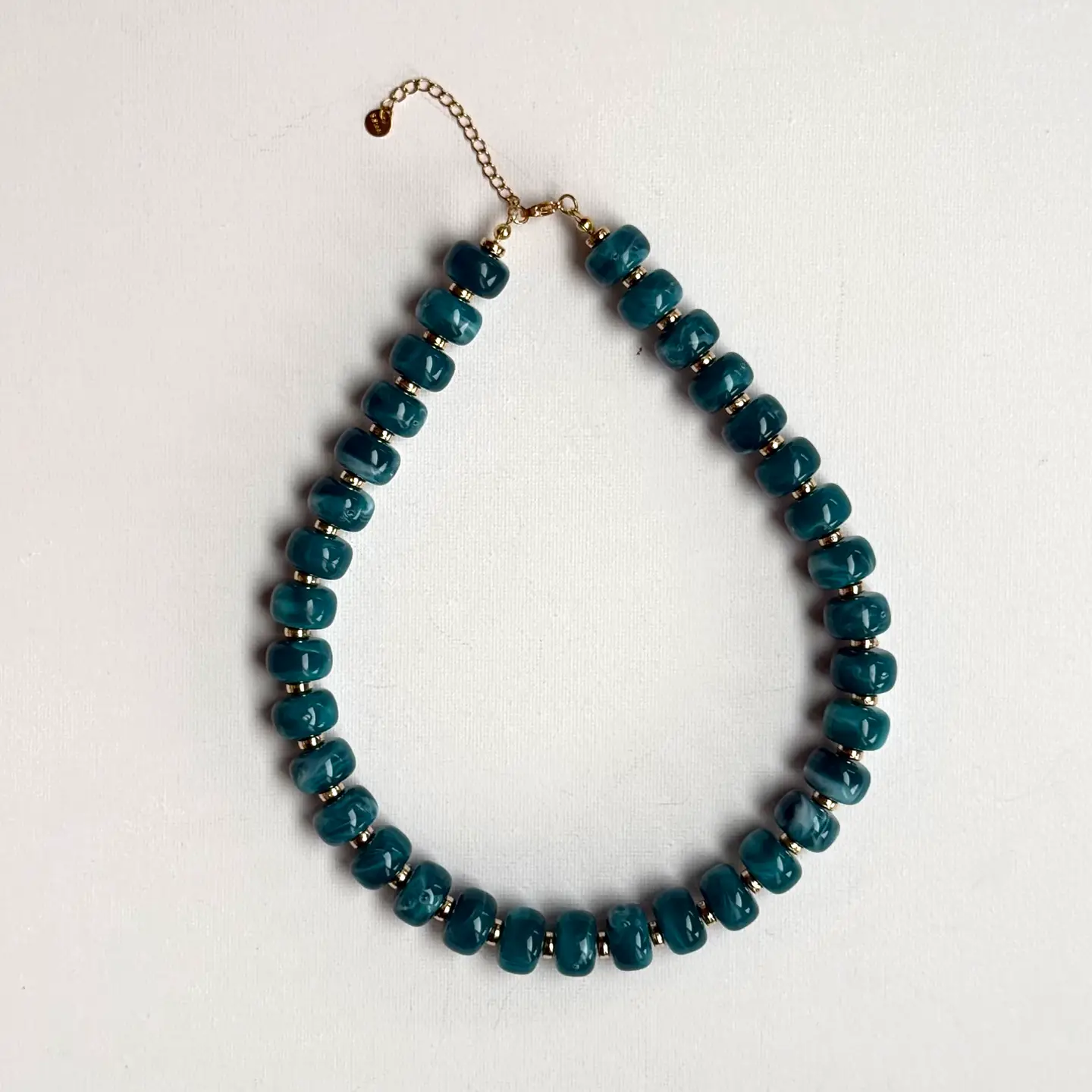 CHUNKY RESIN BEADED NECKLACE