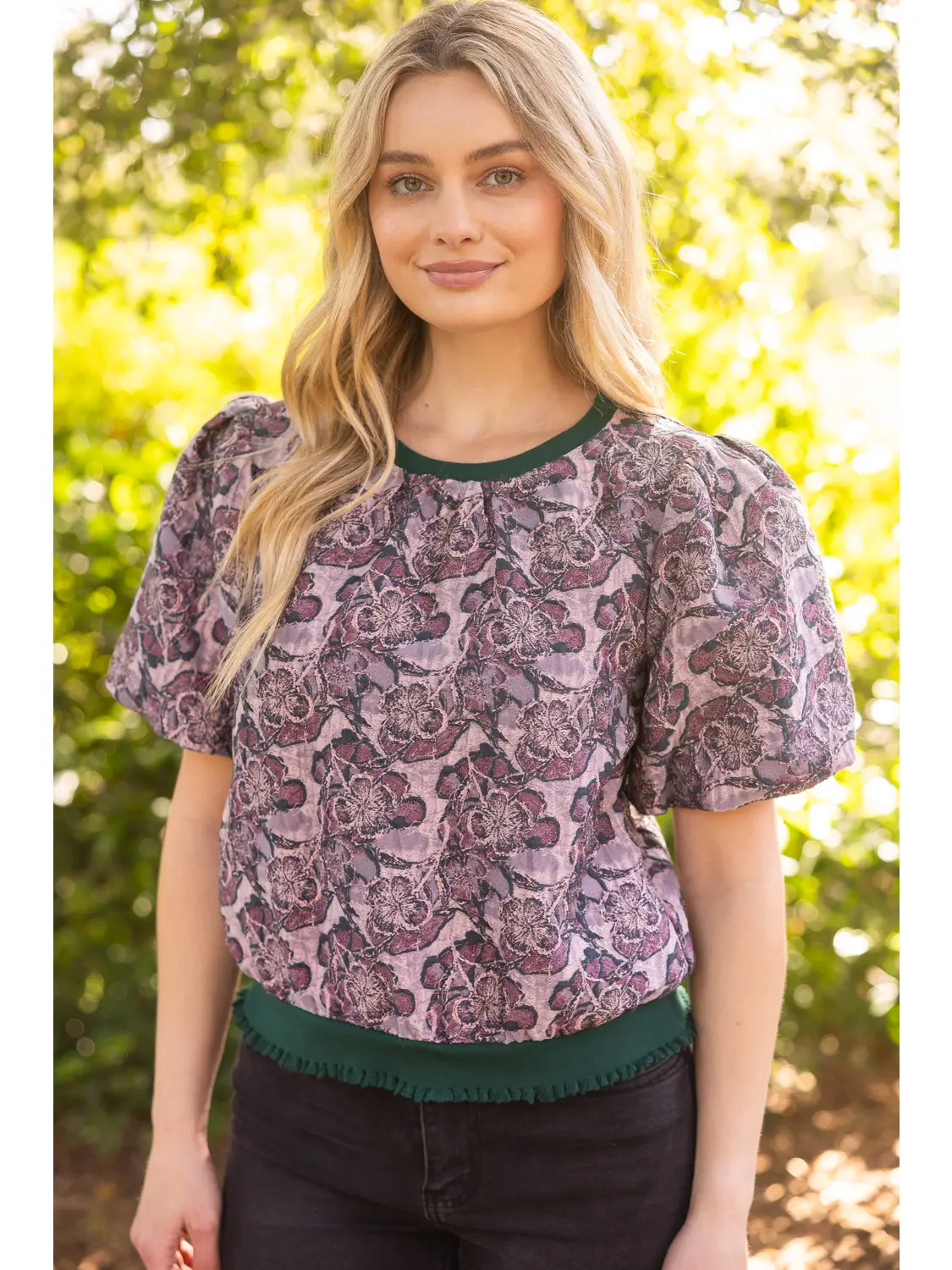 PLUM CONTRAST RIB BAND BUBBLE SLEEVE FLORAL JACQUARD TOP