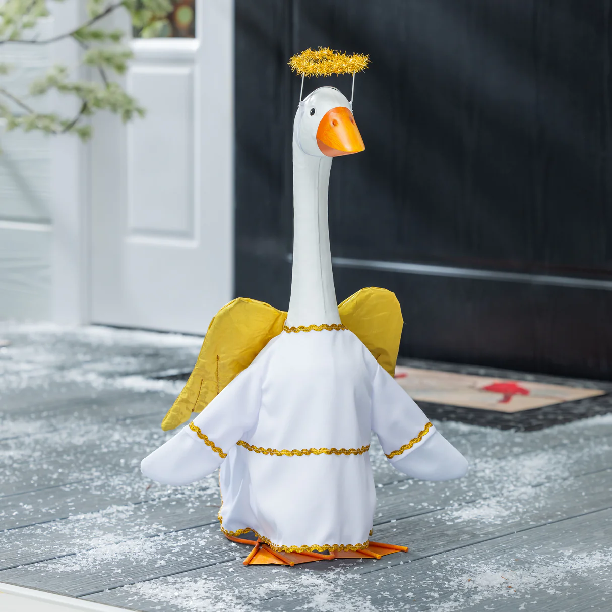 GIDDY THE PORCH GOOSE OUTFITS