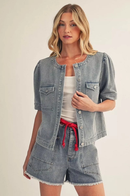 LIGHT DENIM 2PC SHORT SLEEVE JACKET W/HORSE EMBROIDERY & SHORT SET