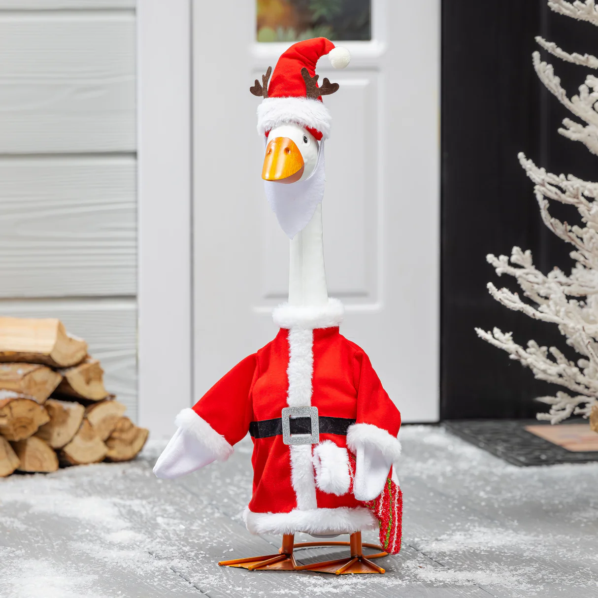 GIDDY THE PORCH GOOSE OUTFITS
