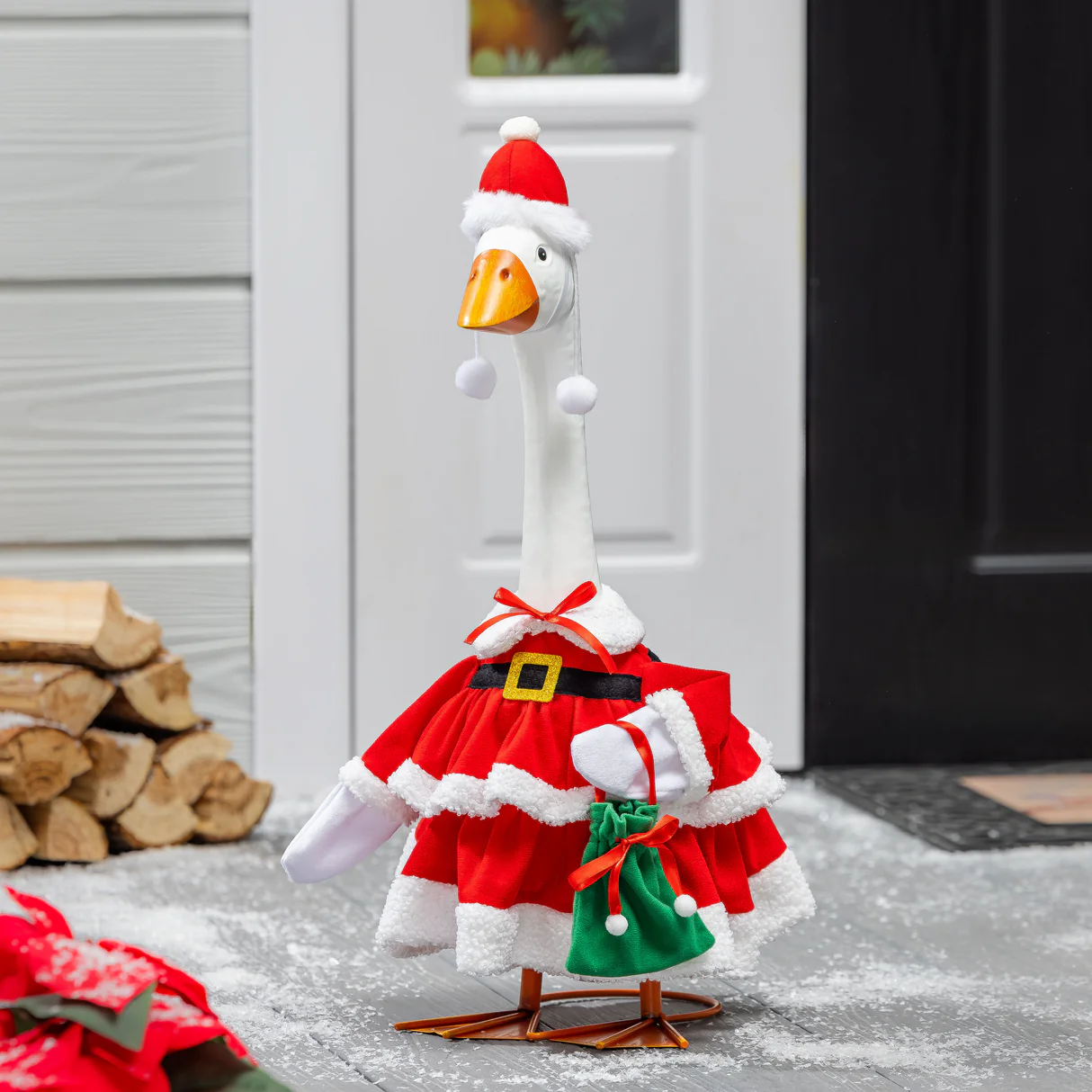 GIDDY THE PORCH GOOSE OUTFITS