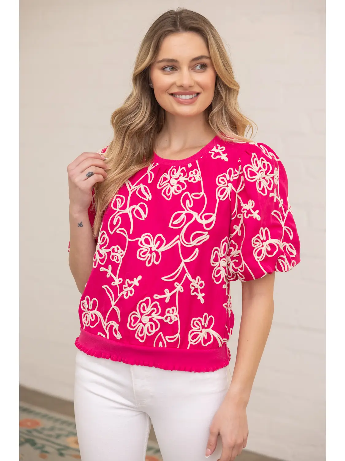 PINK FLORAL EMBROIDERED BUBBLE SLEEVE TOP