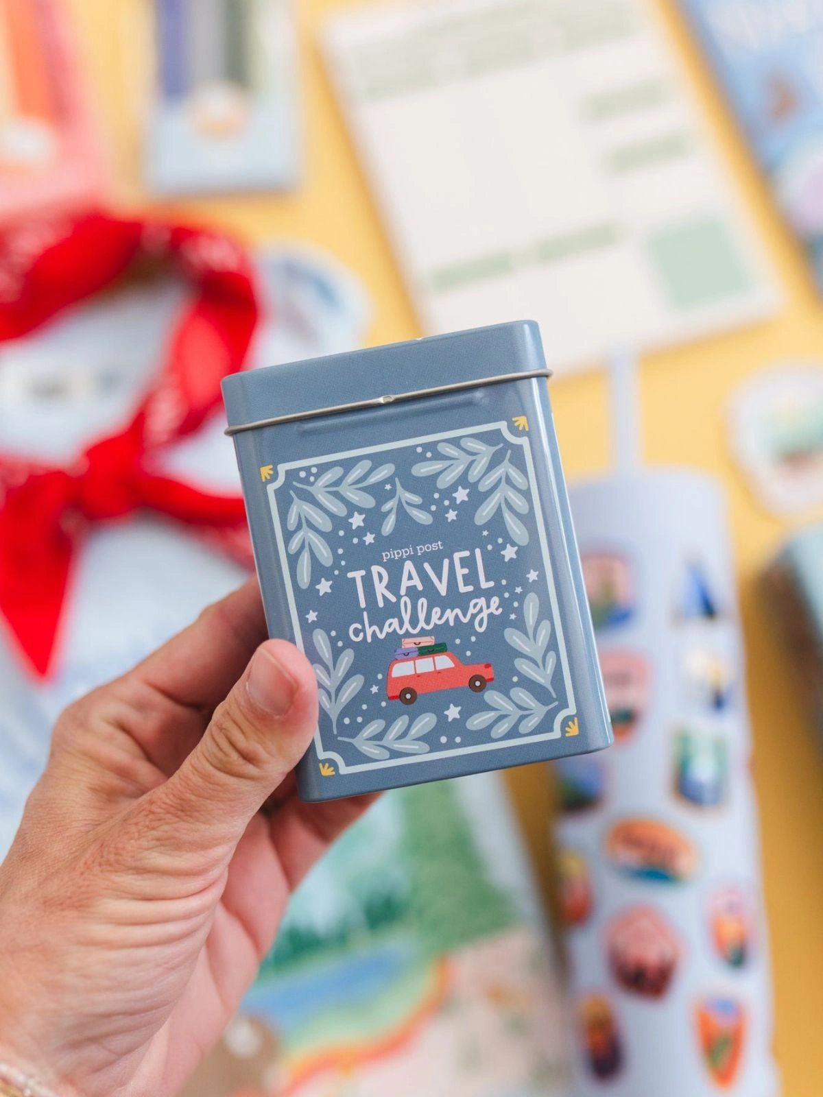 TRAVEL CHALLENGE CARD GAME - DECK OF CARDS + STORAGE TIN